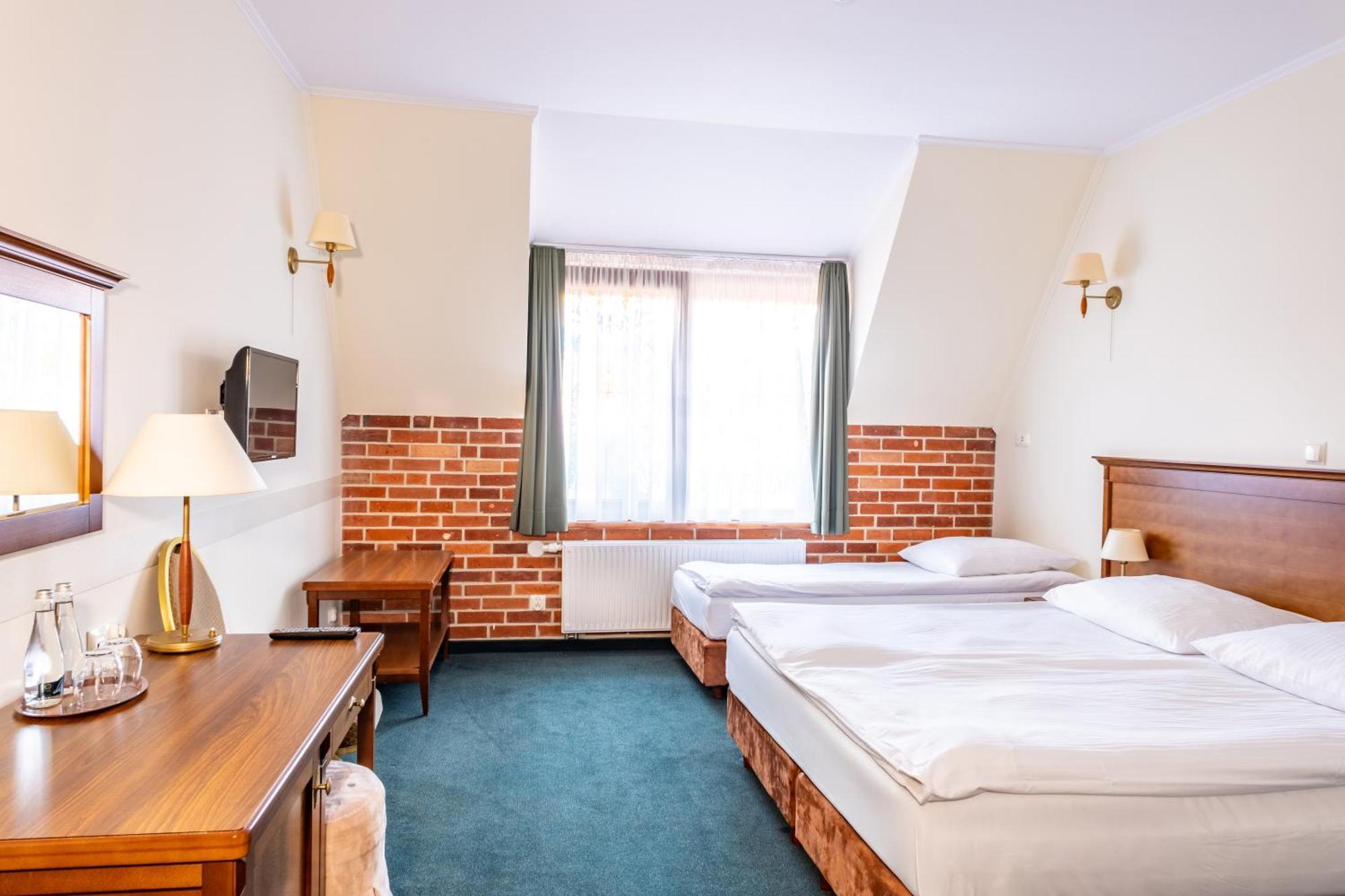Hotel Szymbark 심바르크 외부 사진