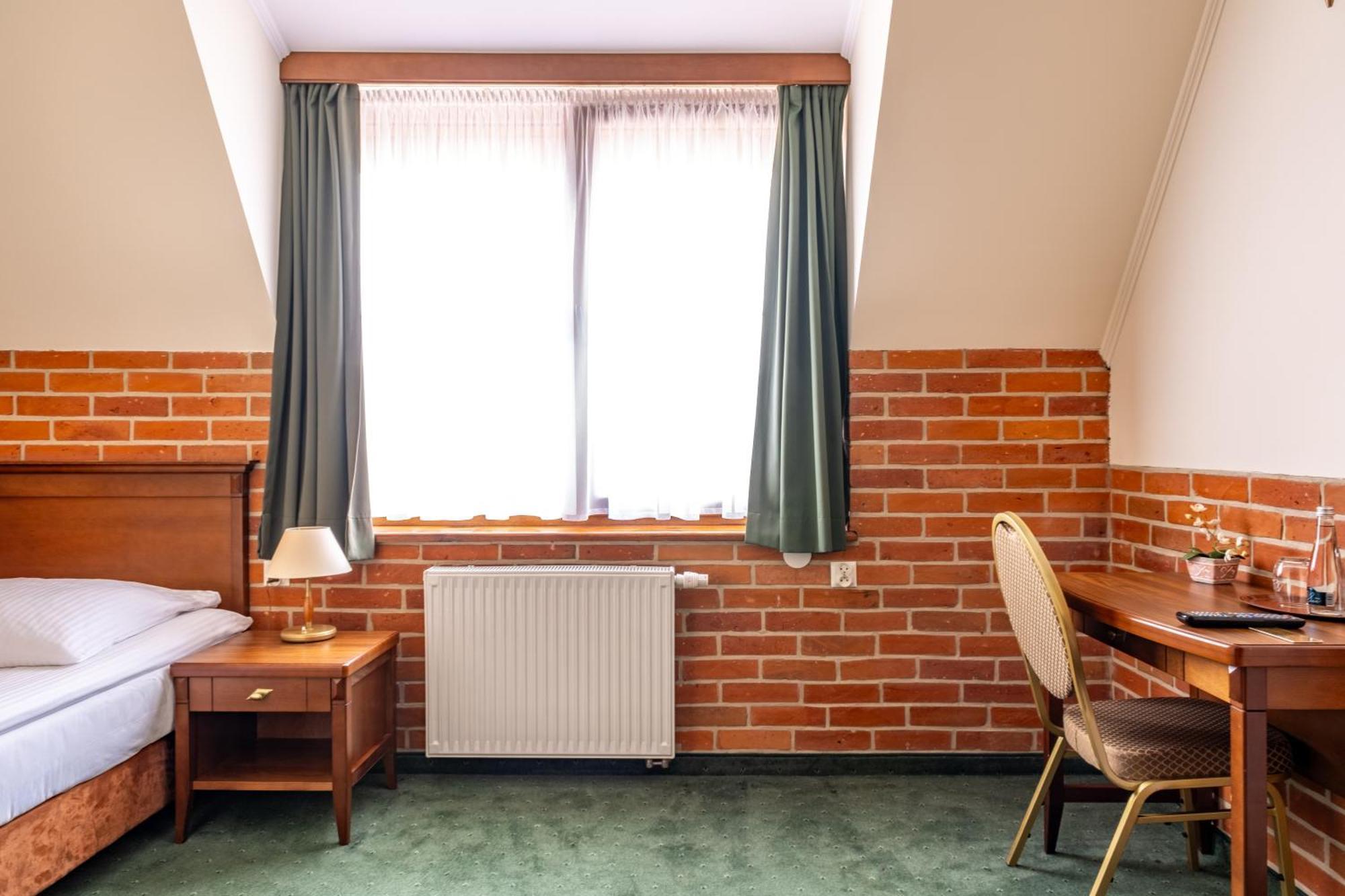 Hotel Szymbark 심바르크 외부 사진