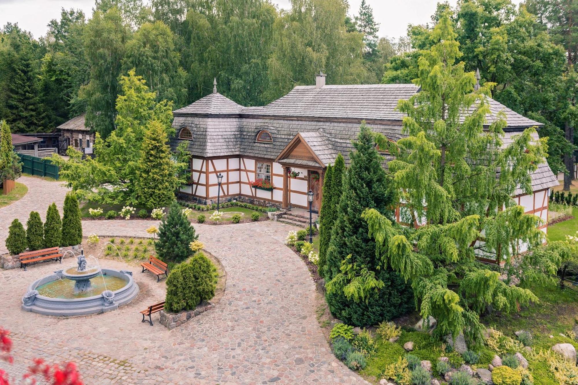 Hotel Szymbark 심바르크 외부 사진